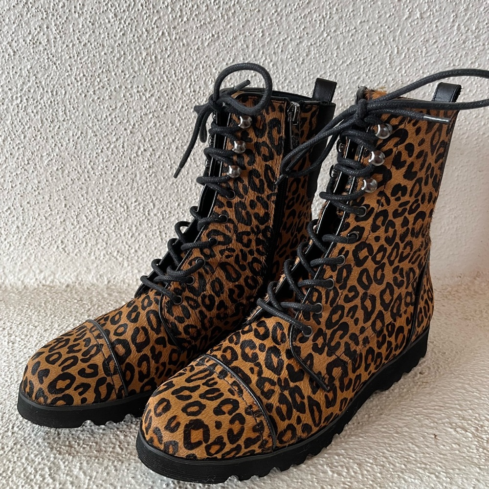 Leopard combat boots